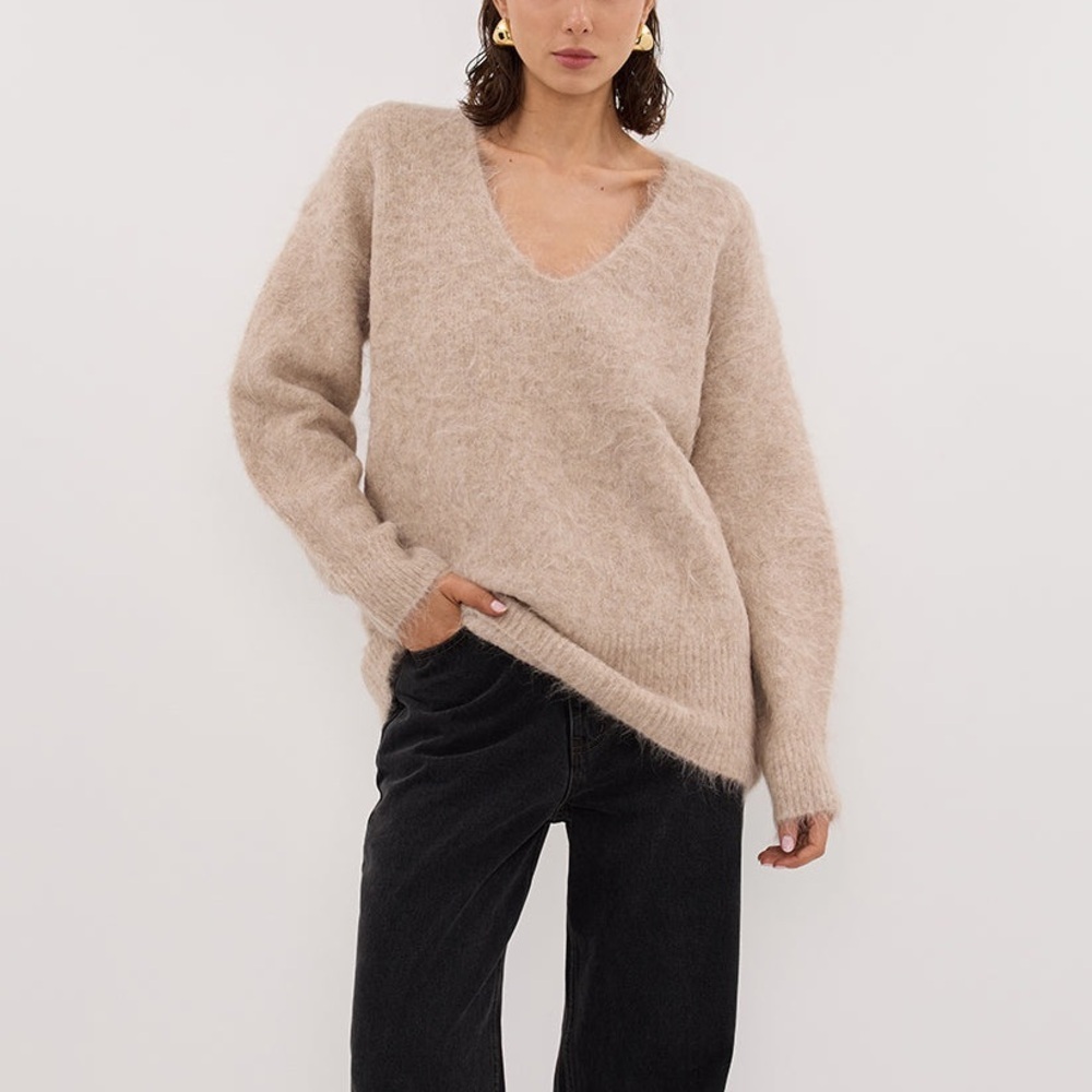 DISSH Salma Oat V Neck Jumper